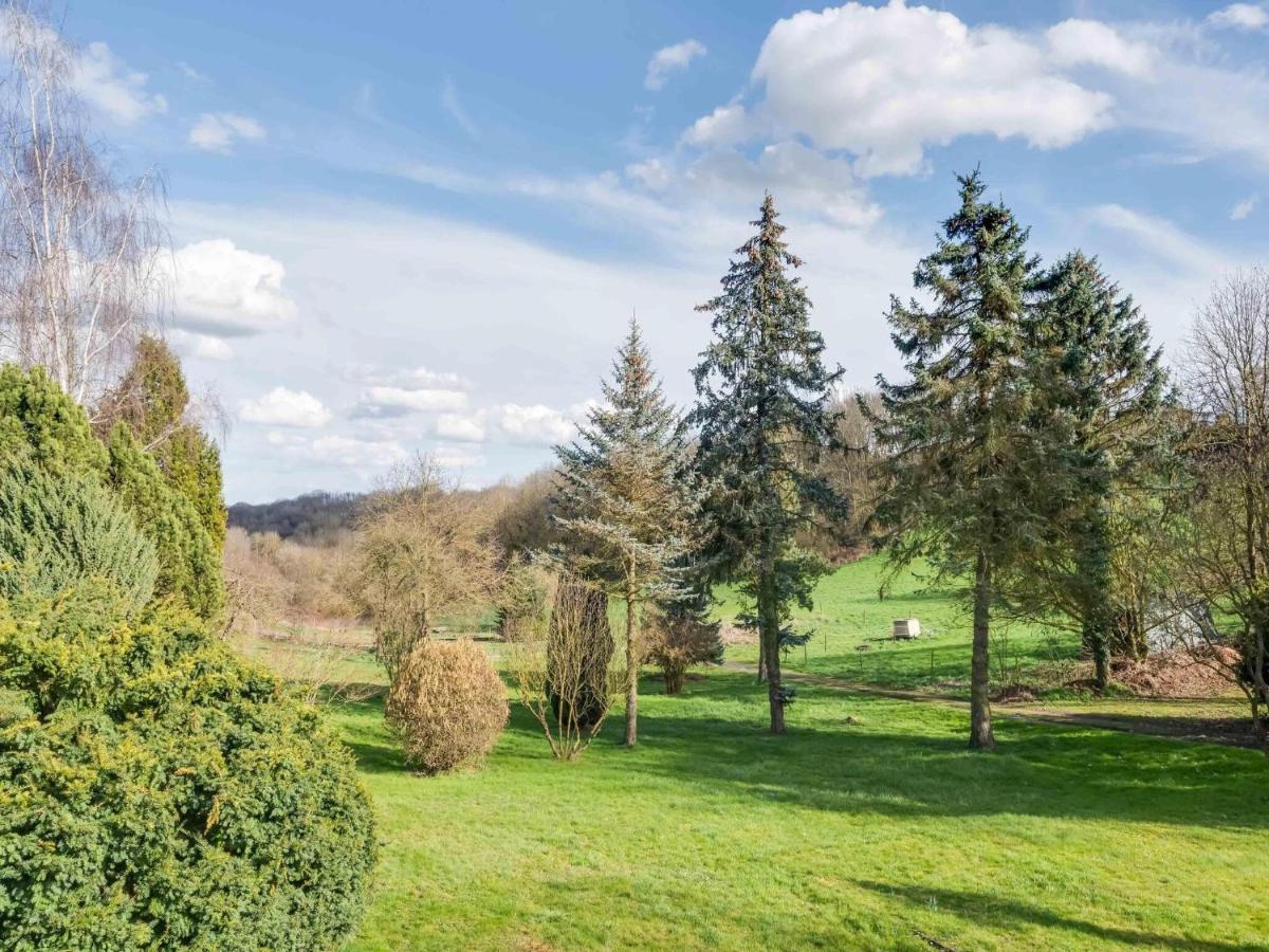 Holiday Home In The Eifel-Mosel With Garden Roes Exterior foto
