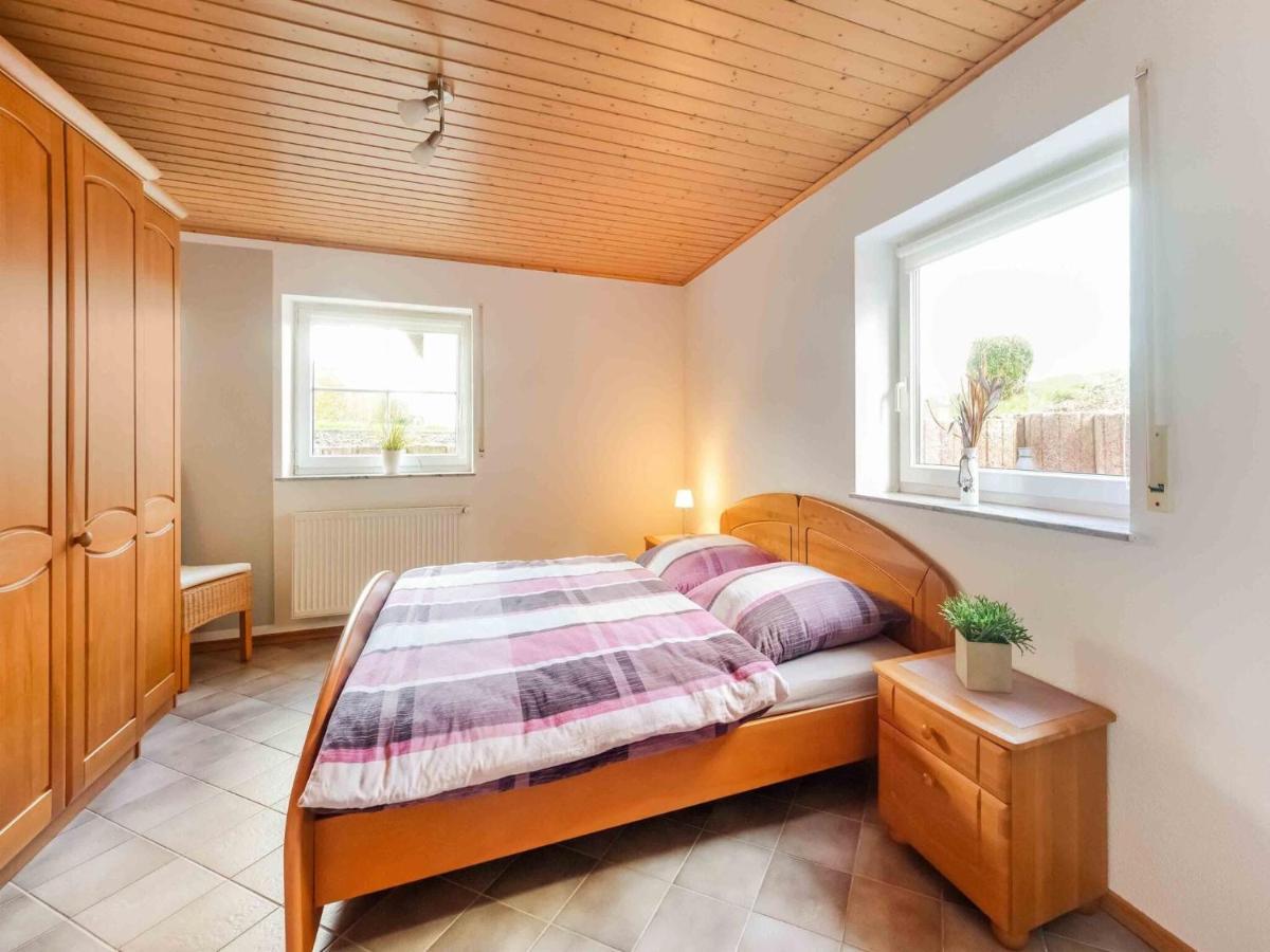 Holiday Home In The Eifel-Mosel With Garden Roes Exterior foto