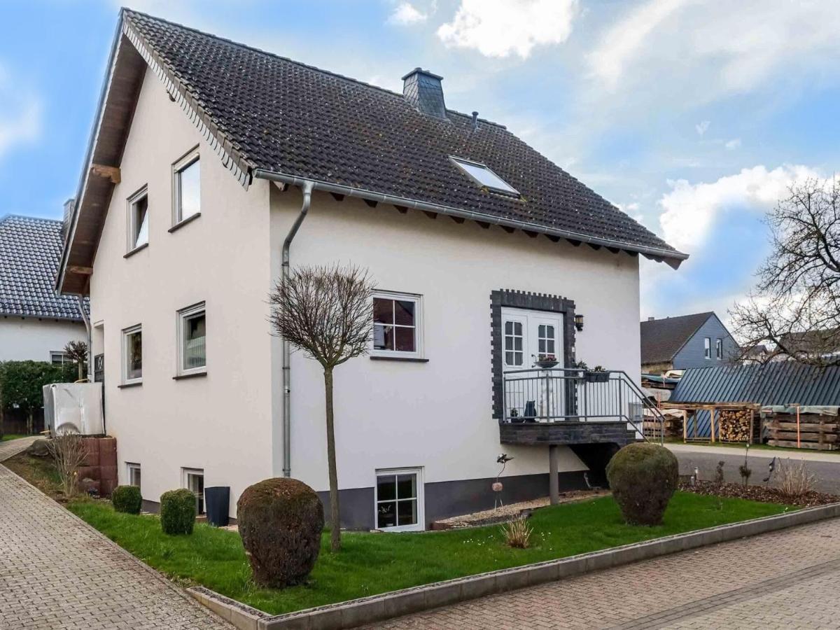 Holiday Home In The Eifel-Mosel With Garden Roes Exterior foto